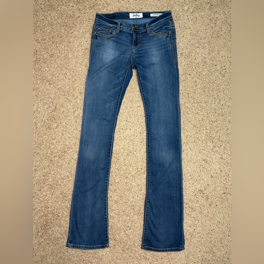 BKE Daytrip Scorpio Bootcut
Size 27 XXL